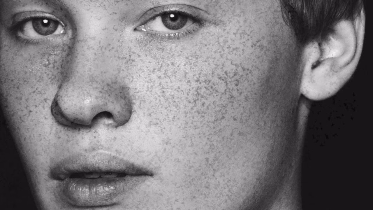 How to add freckles?