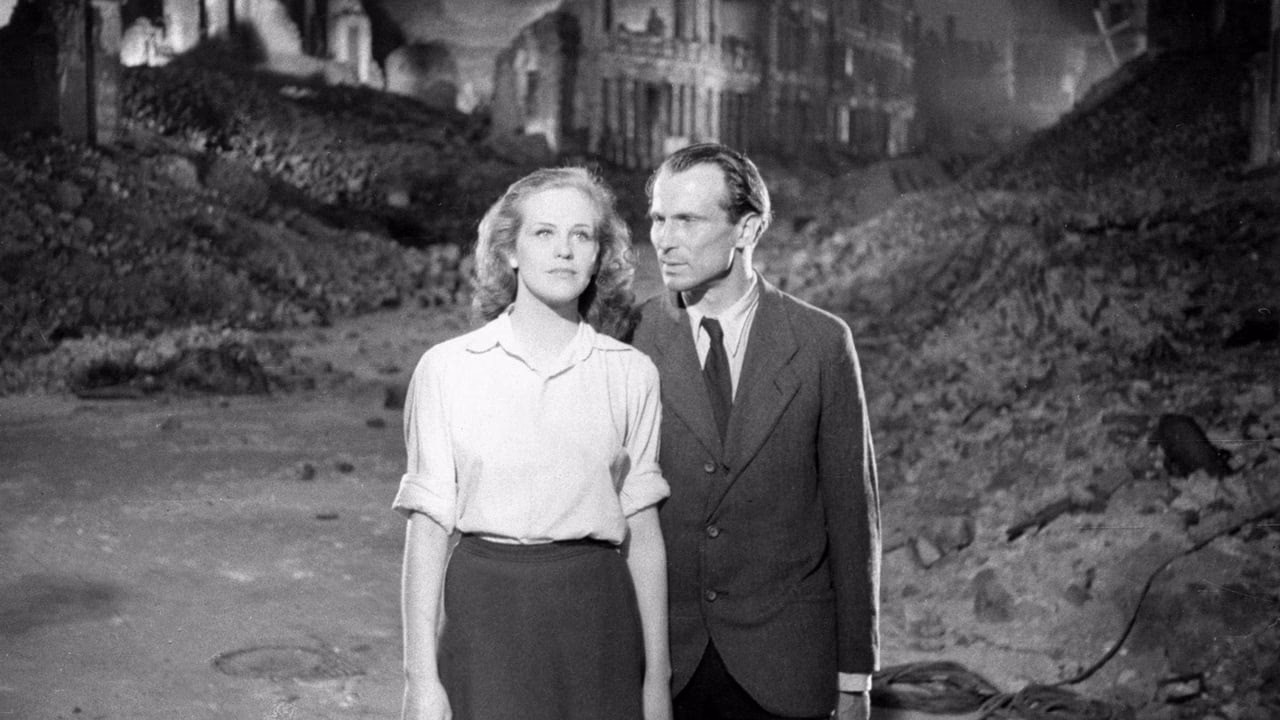 Wer hat Auferstanden aus Ruinen komponiert?