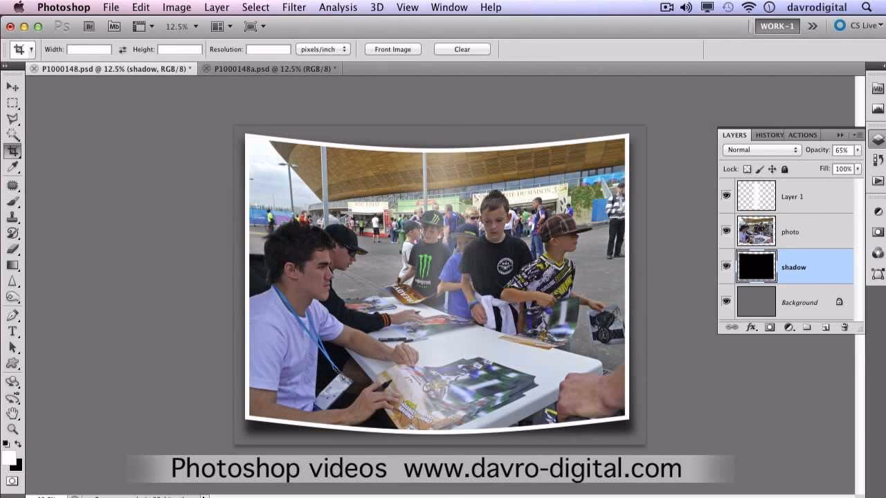 How to bend a photo in Photoshop?