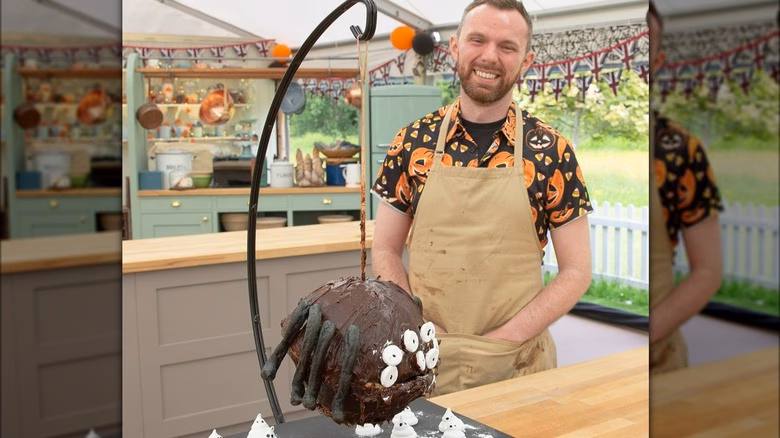 Why did Prue leave the British baking show?