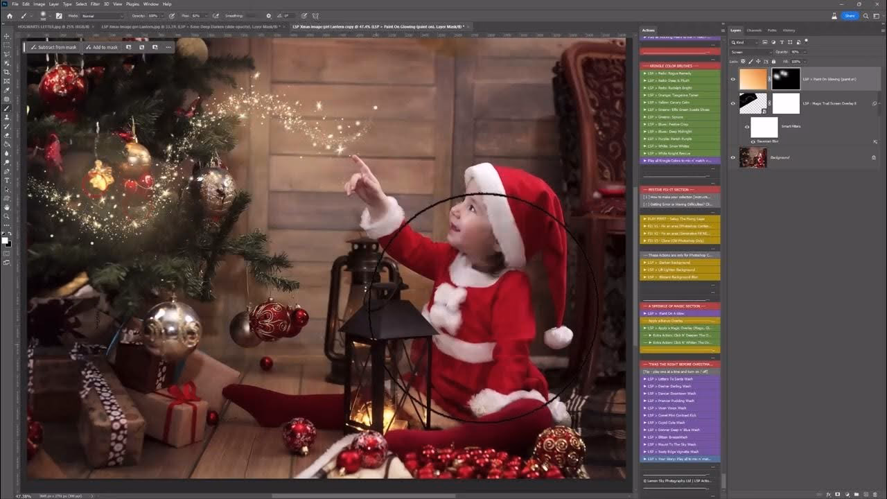 What is the app that makes photos for Christmas?