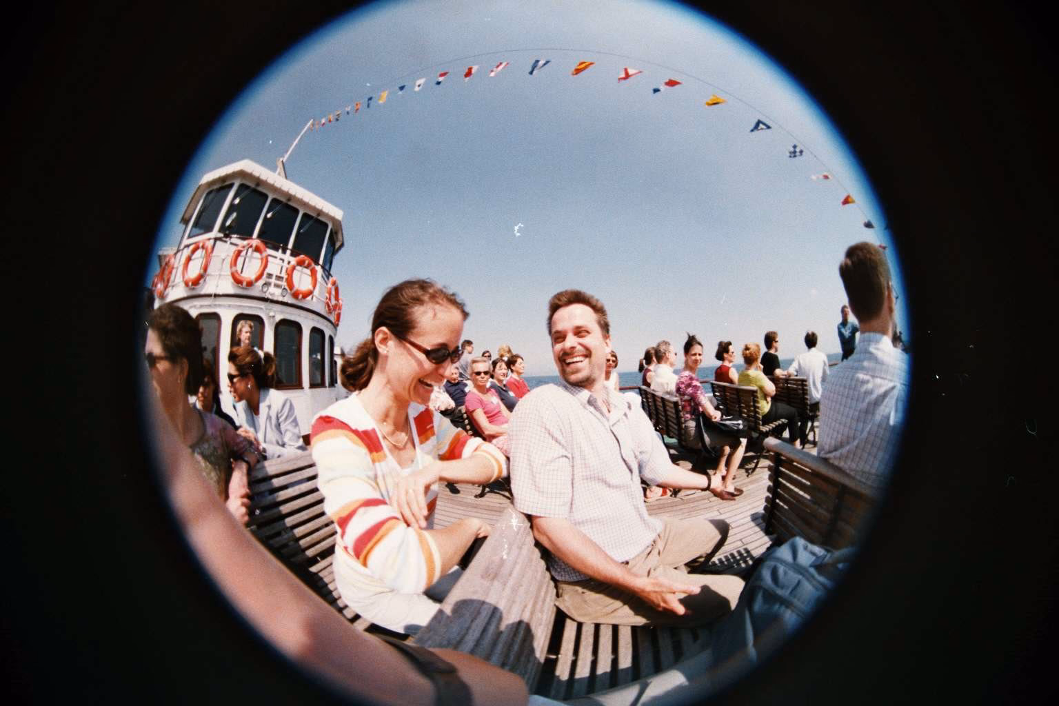 How to make a photo look like a fish eye?