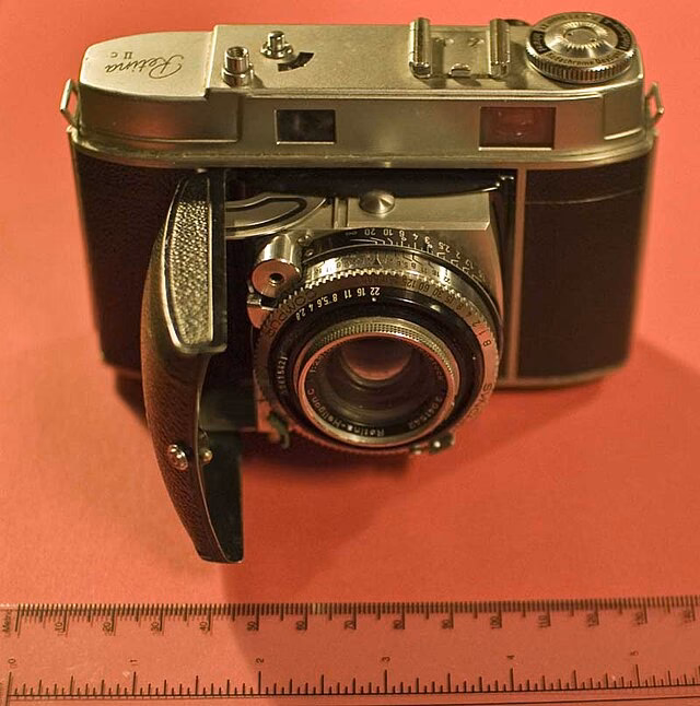 Hvem køber gamle fotografiapparater?