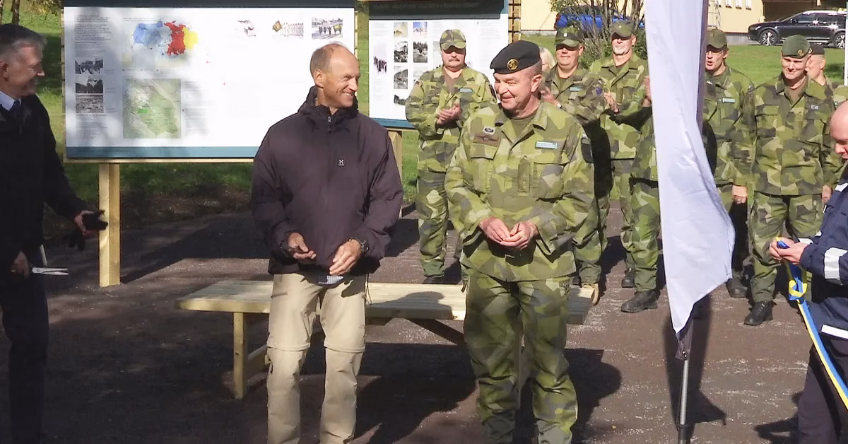 När lades Jägarskolan i Kiruna ner?