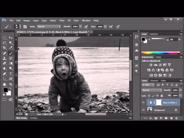 How to adjust layer mask in Photoshop?