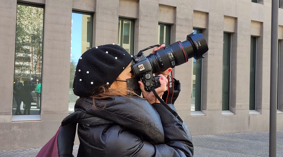 ¿Cuánto cobra un fotógrafo en Barcelona?